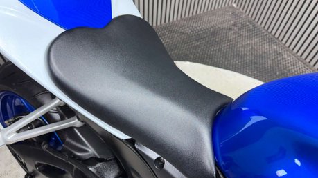 Suzuki GSX-R GSXR600 2008 K7 ONLY 14K NEW MOT 600CC SUPER SPORT 50