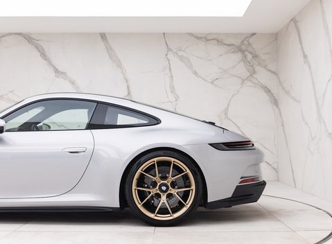 Porsche 911 (992) GT3 Touring 23
