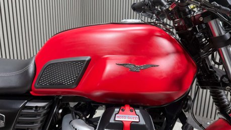 Moto Guzzi V7 750 STONE 2020 ONLY 7K MOT 9/27 CAFE RACER BOBBER 38