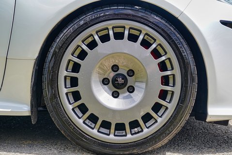 Toyota Yaris GR-Y CIRCUIT 5