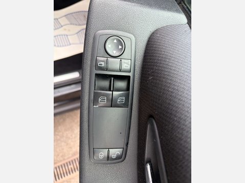 Mercedes-Benz A Class 1.5 A150 Classic Hatchback 5dr Petrol Manual (148 g/km, 95 bhp) 18
