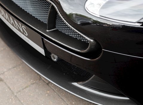 Aston Martin V12 Vantage S 24