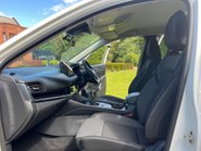 Nissan Qashqai DIG-T N-CONNECTA MHEV 17