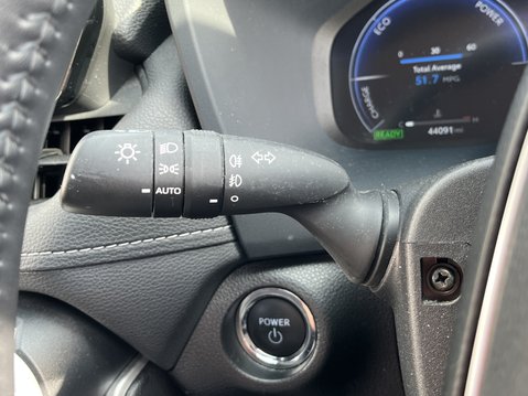 Toyota Rav 4 Icon 2.5 VVT-i Hybrid Icon 5dr CVT 2WD 24