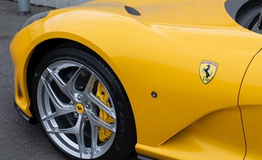 Ferrari 812 Superfast 30