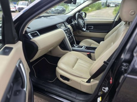 Land Rover Discovery Sport 2.0 TD4 HSE SUV 5dr Diesel Auto 4WD Euro 6 (s/s) (180 ps) 30
