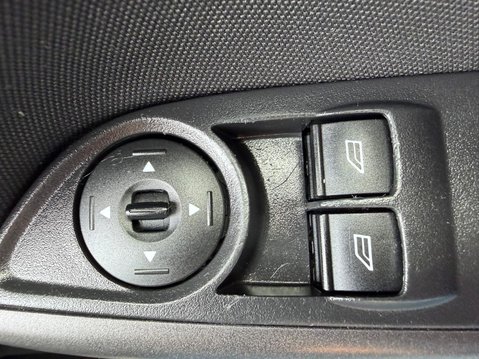 Ford Focus 1.0T EcoBoost ST-Line Euro 6 (s/s) 5dr 22