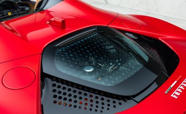 Ferrari SF90 Spider 37