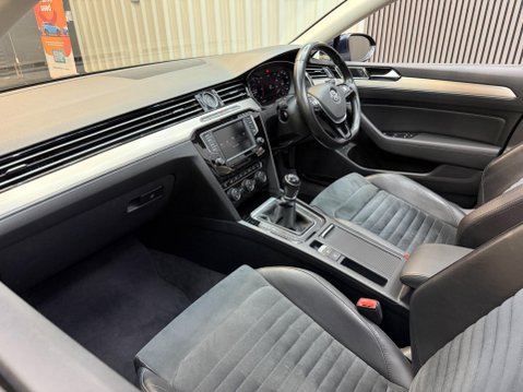 Volkswagen Passat 2.0 TDI BlueMotion Tech GT Euro 6 (s/s) 5dr 54