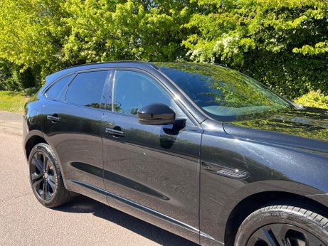 Jaguar F-Pace 2.0 D200 MHEV R-Dynamic HSE Black Auto AWD Euro 6 (s/s) 5dr 8