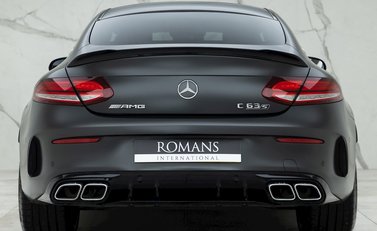 Mercedes-Benz C Class C63 S Final Edition 5