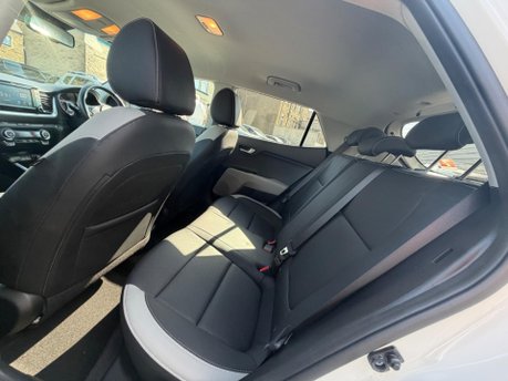 Kia Stonic 4 ISG 11