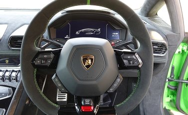 Lamborghini Huracan Performante 5