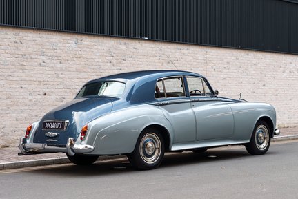Rolls-Royce Silver Cloud III Restored 3