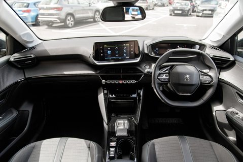 Peugeot 208 ALLURE PREMIUM 3
