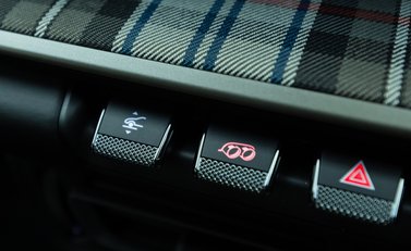 Porsche 911 Turbo 50 YEARS (992) 26