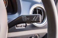 Volkswagen Up BASE 17
