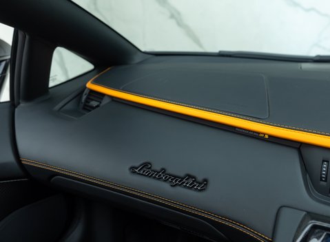 Lamborghini Aventador S LP 740-4 ROADSTER 23