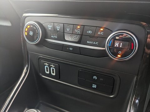 Ford Ecosport ST-LINE TDCI 27