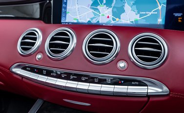 Mercedes-Benz S63 AMG Cabriolet 26