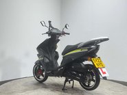Sinnis Twist 2022 1K 50CC SCOOTER LEARNER BIKE NEW MOT SERVICED 6