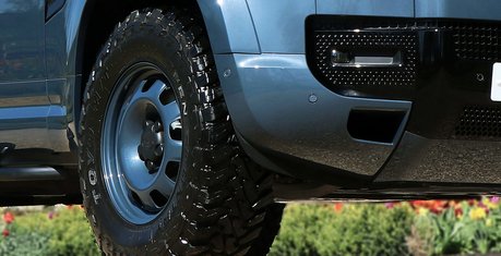 Land Rover Defender 90