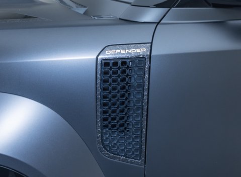 Land Rover Defender OCTA EDITION ONE 43