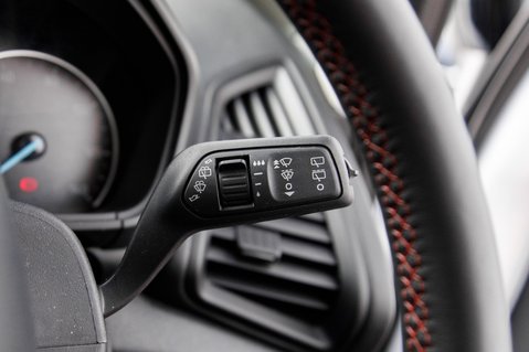 Ford Ecosport ST-LINE 15
