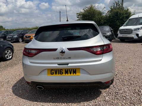 Renault Megane 1.6 dCi Signature Nav Hatchback 5dr Diesel Manual Euro 6 (s/s) (130 ps) 6