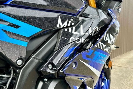 Yamaha R125 (YZF 125-A) 12