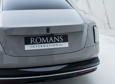 Rolls-Royce Spectre 33