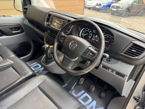 Vauxhall Vivaro 2.0 Vivaro 3100 Elite S/S 16