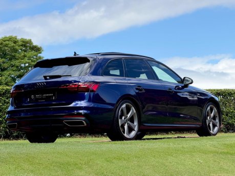 Audi A4 AVANT TFSI S LINE BLACK EDITION MHEV 26