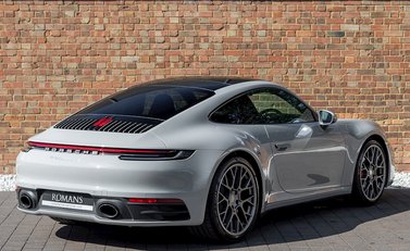 Porsche 911 (992) Carrera 4S 7