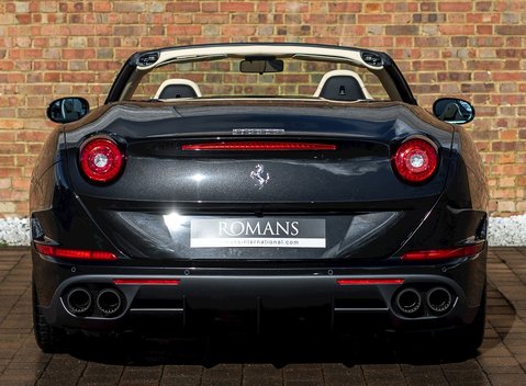 Ferrari California T HS 5
