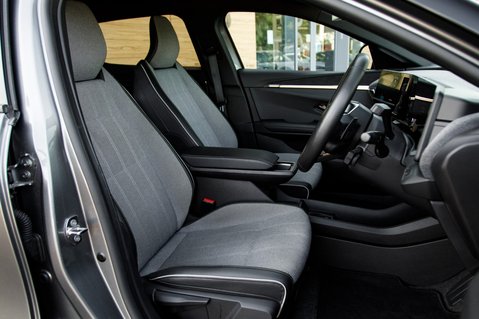 Renault Megane LAUNCH EDITION 36