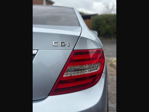 Mercedes-Benz C Class 2.1 C250 CDI BlueEfficiency AMG Sport Coupe 2dr Diesel G-Tronic+ Euro 5 (s/ 9
