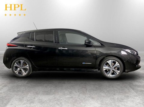 Nissan LEAF 40kWh N-Connecta Hatchback 5dr Electric Auto (150 ps) Bluetooth - DAB Radi 8