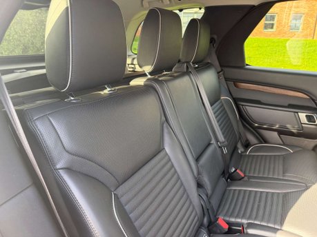 Land Rover Discovery 3.0 Discovery Luxury HSE TD6 Auto 4WD 5dr 21