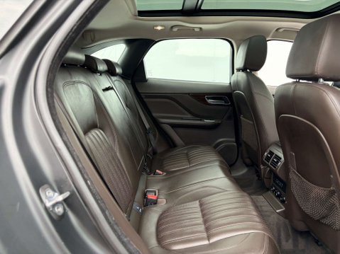 Jaguar F-Pace 2.0 F-PACE Portfolio AWD i Auto 4WD 5dr 22