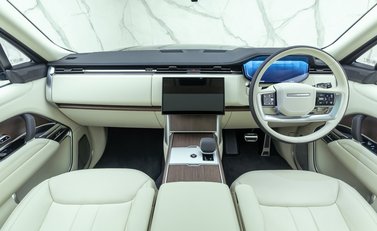 Land Rover Range Rover D350 AUTOBIOGRAPHY 19