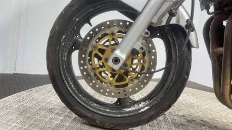 Kawasaki ZR Z750 2002 35K RUNNING PROJECT BIKE 750CC TOUER COMMUTER 10