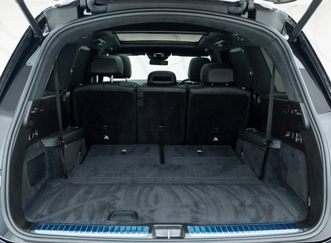 Mercedes-Benz GLS 63 Night Edition Executive 42