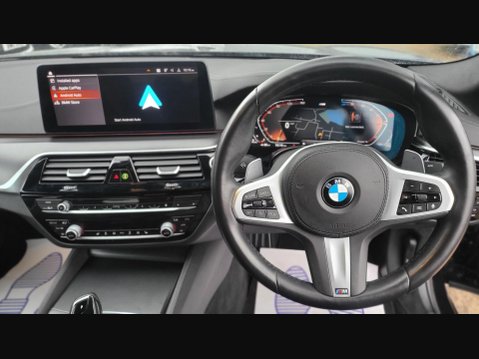 BMW 5 Series 520D M SPORT MHEV 32