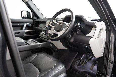 Land Rover Defender 2.0 P400e 15.4kWh X-Dynamic HSE SUV 5dr Petrol Plug-in Hybrid Auto 4WD Euro 2