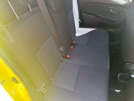 Toyota Yaris 1.5 VVT-h Yellow Bi-Tone Limited Edition Hatchback 5dr Petrol Hybrid E-CVT  6