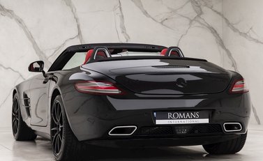 Mercedes-Benz SLS AMG Roadster 3