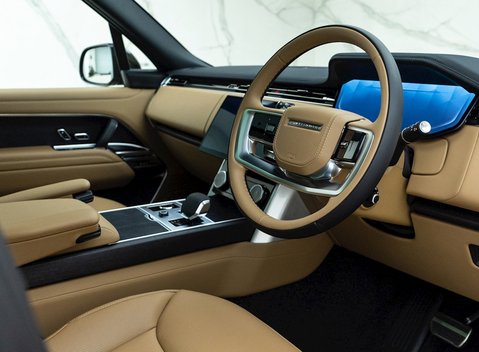 Land Rover Range Rover P400 HSE 9