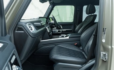 Mercedes-Benz G Class AMG G63 MAGNO EDITION 19