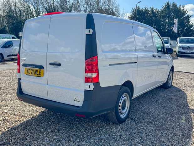 Mercedes-Benz Vito AUTO LWB L2H1 Low Roof Progressive 114 Rev Cam Nav EURO 6 6